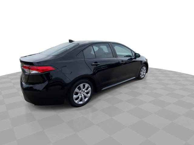 Used 2024 Toyota Corolla LE FWD image 2