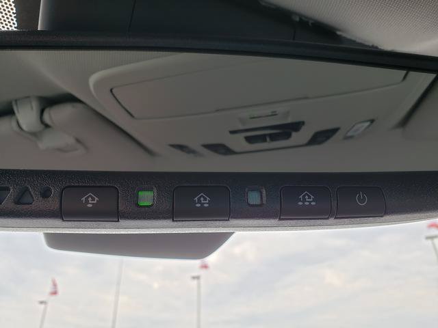New 2026 Toyota Sienna XLE FWD image 18