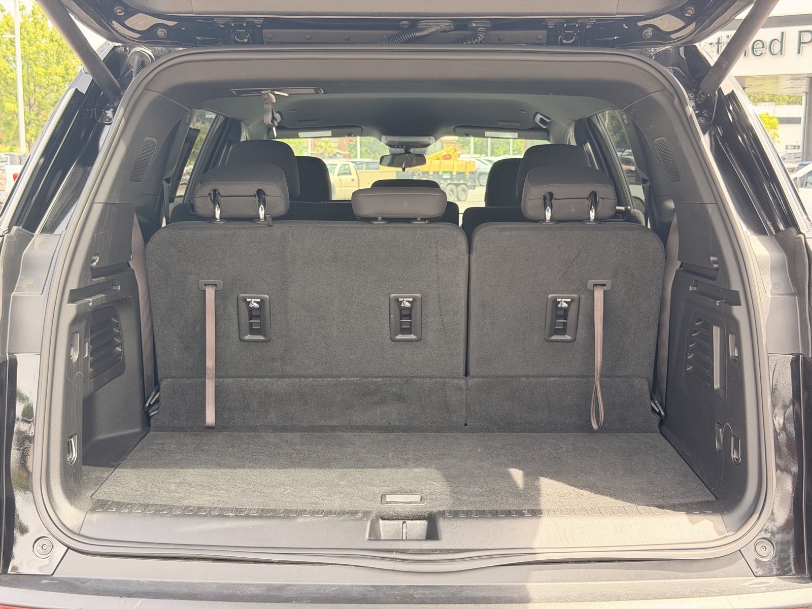 Used 2025 GMC Acadia Elevation FWD image 32