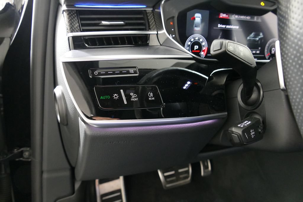 Used 2023 Audi S8 w/ S8 Executive Package AWD/4WD image 13