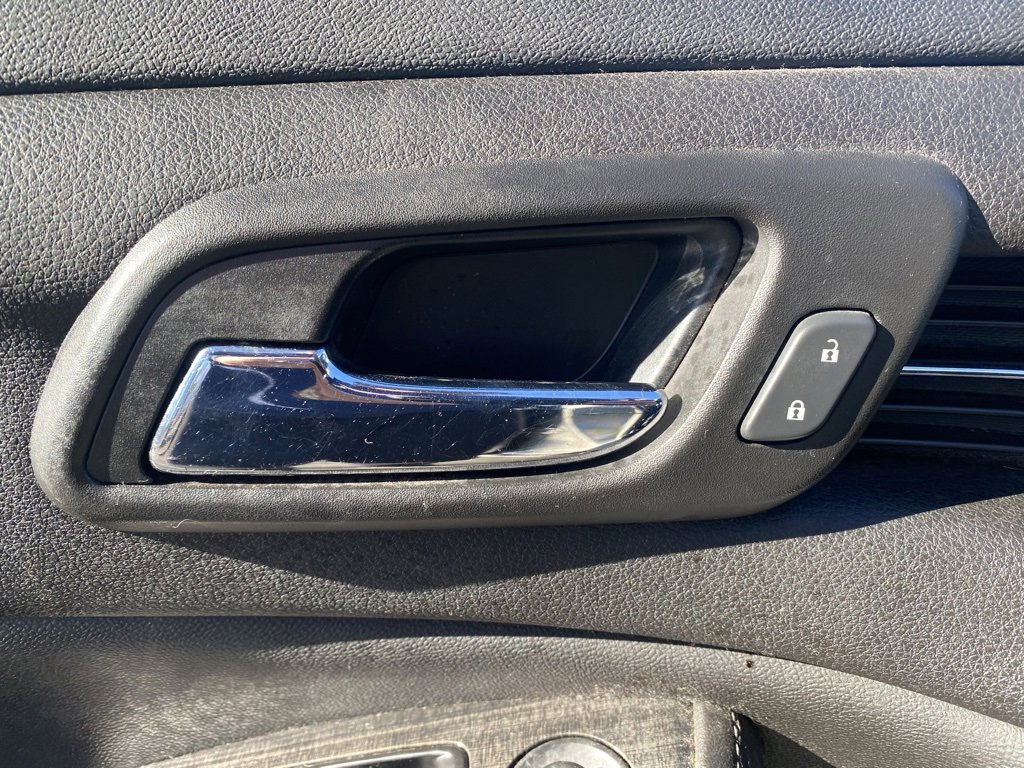 Used 2016 Chevrolet Malibu LT w/ Power Convenience Package image 13