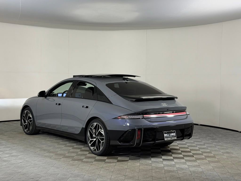 Used 2024 Hyundai Ioniq 6 Limited image 10
