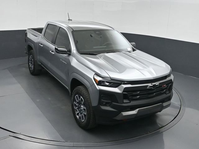 Used 2024 Chevrolet Colorado Z71 w/ Z71 Convenience Package 2 AWD/4WD image 36