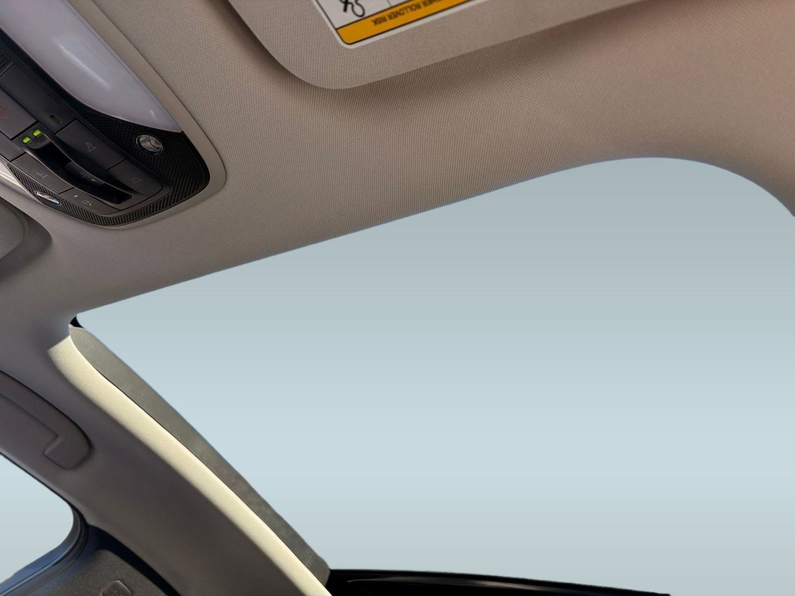 Used 2022 INFINITI QX50 Luxe image 16