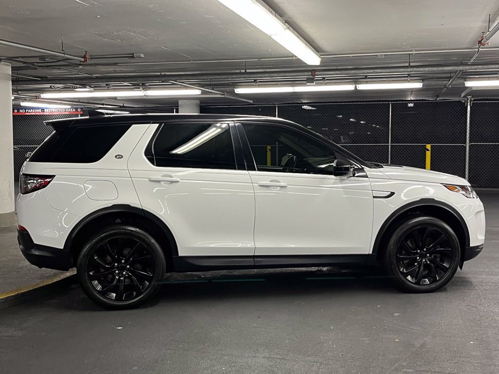 Used 2020 Land Rover Discovery Sport SE AWD/4WD image 37