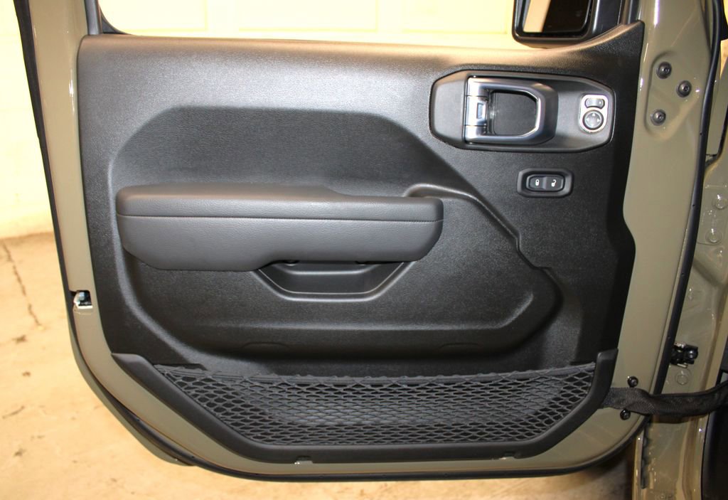 New 2026 Jeep Gladiator Sport image 23