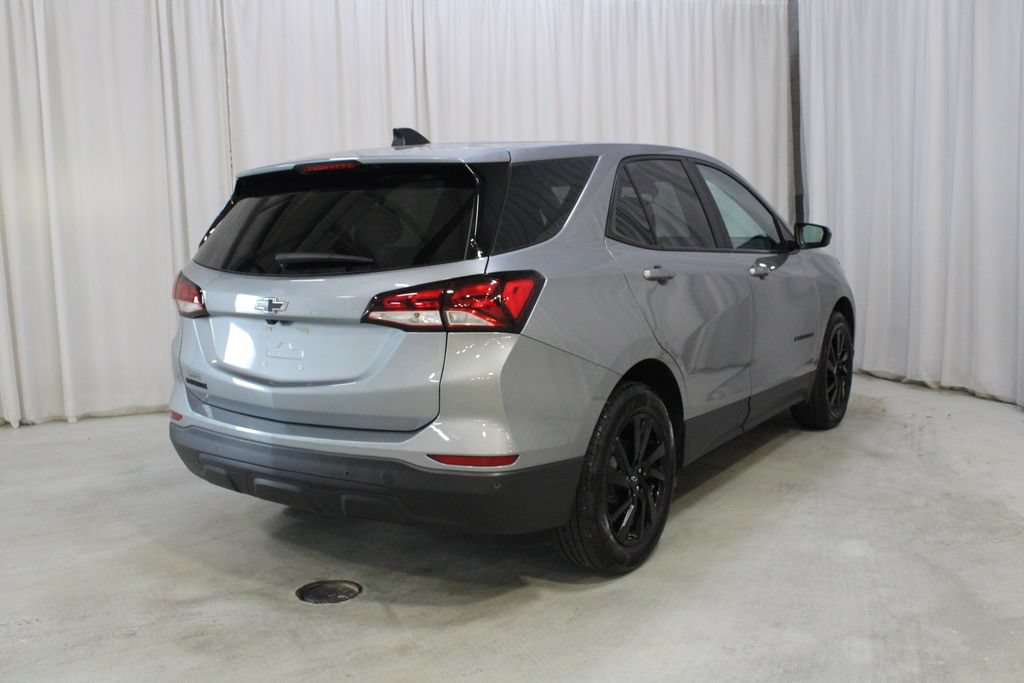 Used 2024 Chevrolet Equinox LS w/ LS Convenience Package FWD image 24