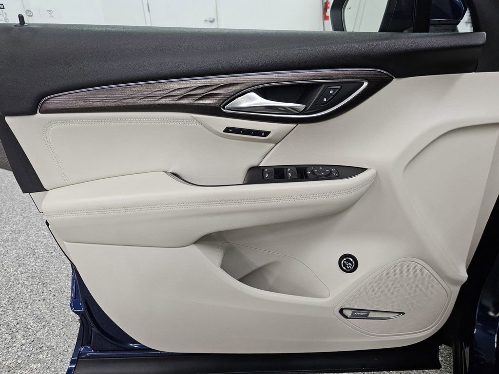 Used 2022 Buick Envision Avenir w/ Technology Package II image 14