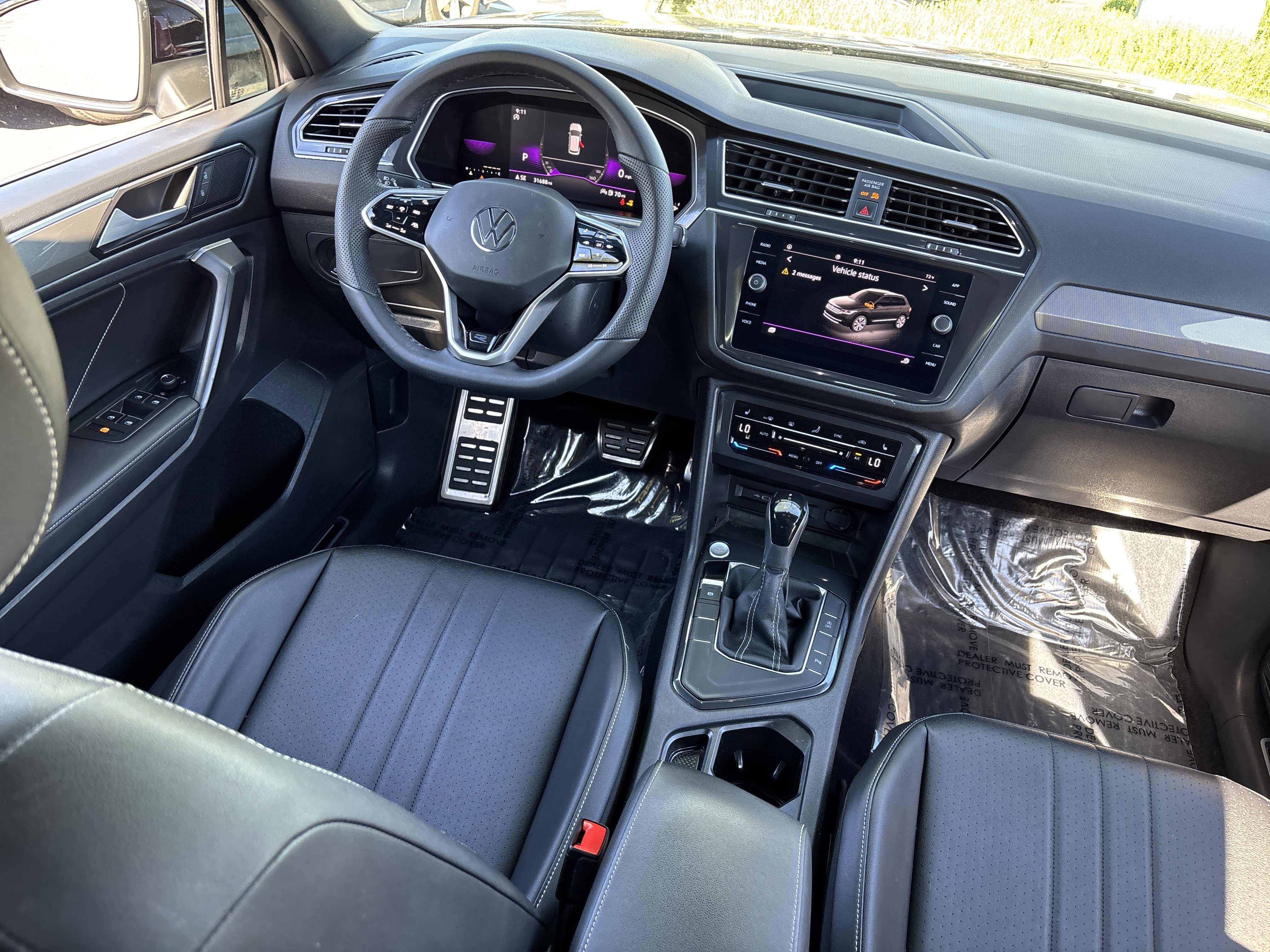 Used 2022 Volkswagen Tiguan SE R-Line image 13