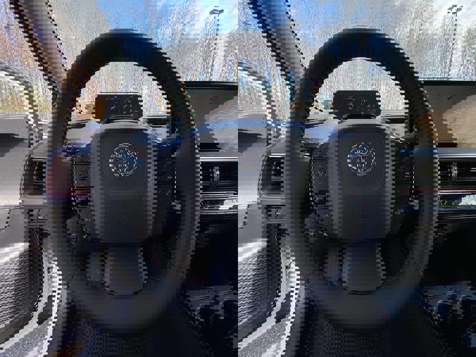 Used 2026 Toyota Prius Plug-In Hybrid image 28