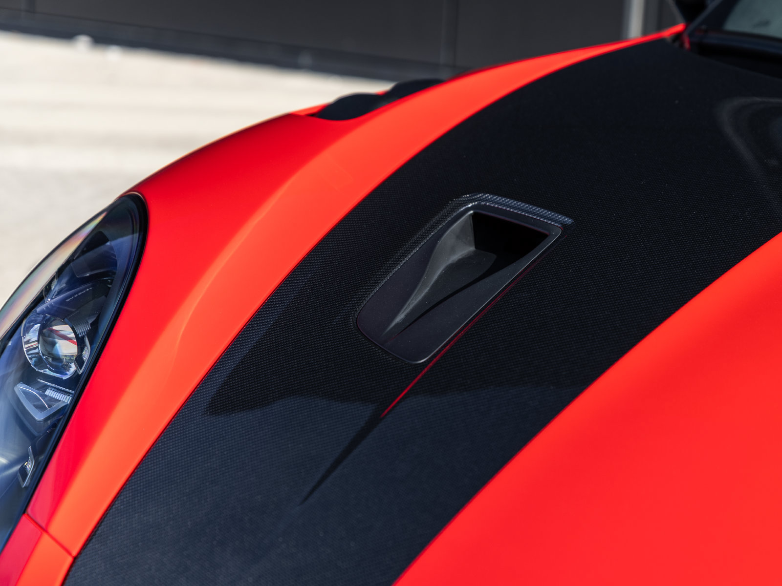 Certified 2025 Porsche 718 Boxster Spyder RS RWD image 23