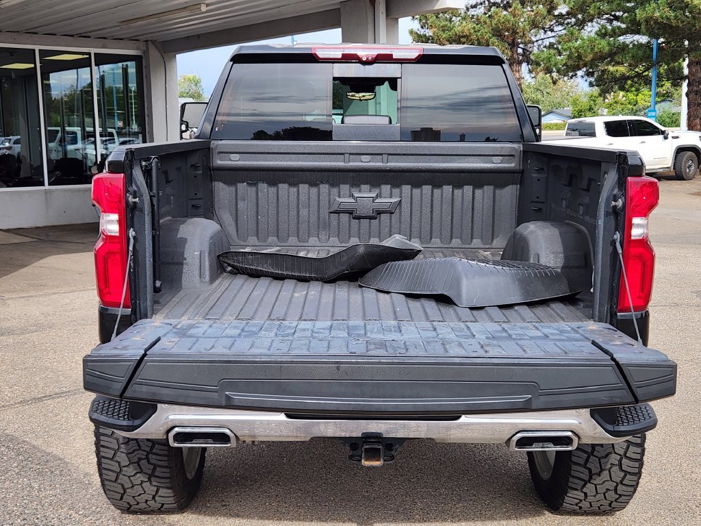 Used 2023 Chevrolet Silverado 1500 LTZ w/ LTZ Premium Package AWD/4WD image 10