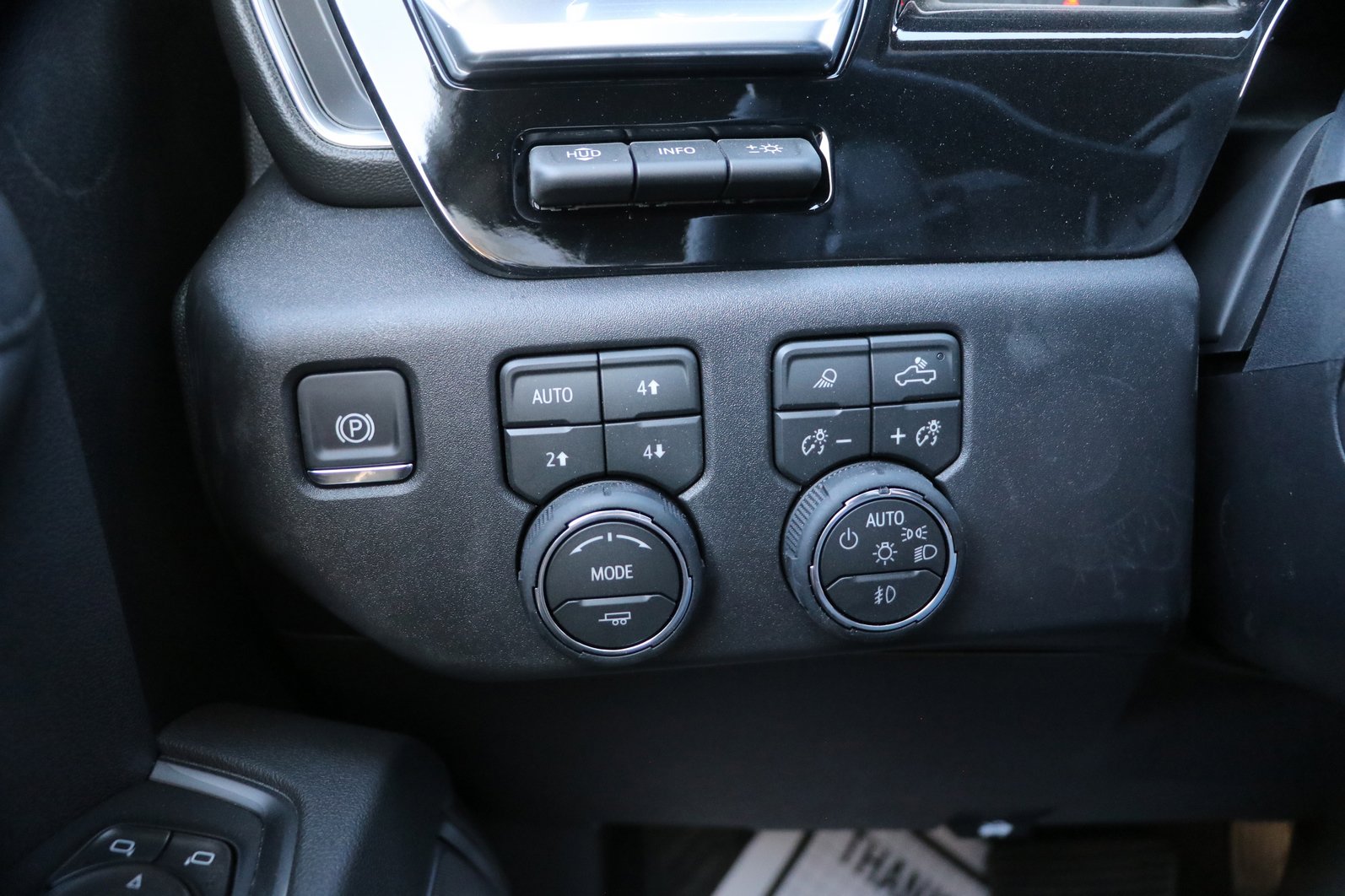 New 2026 Chevrolet Silverado 1500 High Country w/ Technology Package image 12