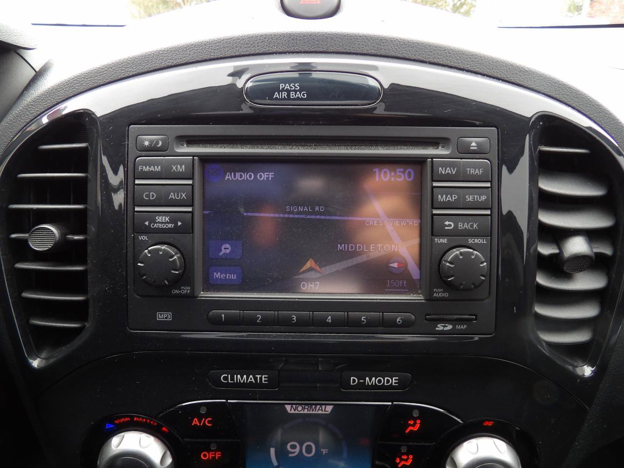 Used 2013 Nissan Juke SV AWD/4WD image 17