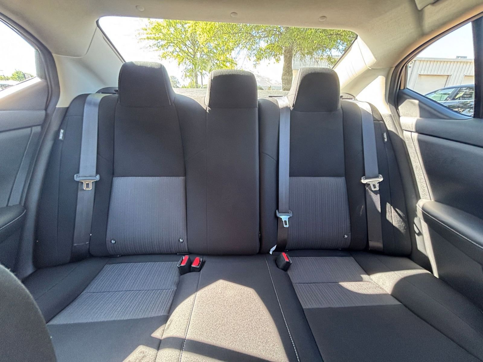 Used 2025 Nissan Sentra SV image 38