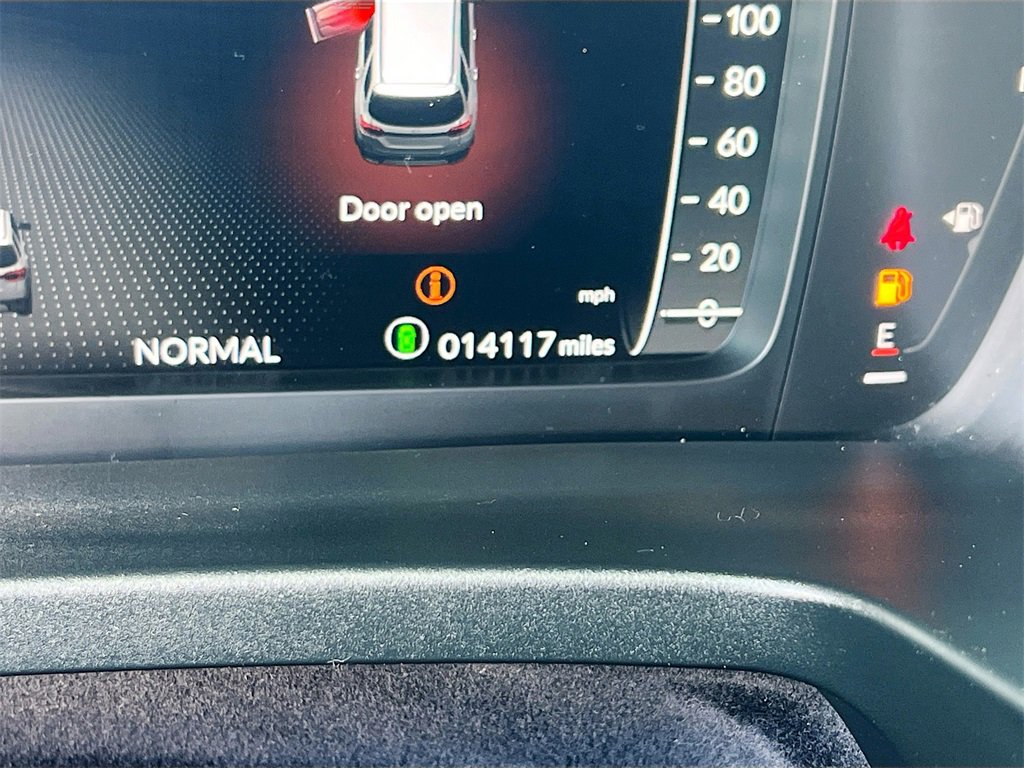 Used 2024 Honda Pilot Elite image 12