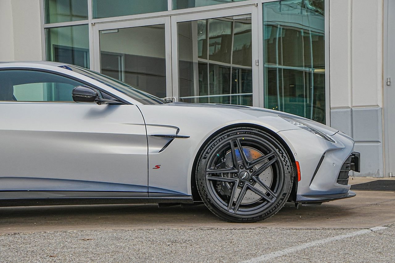 New 2026 Aston Martin V8 Vantage S image 8