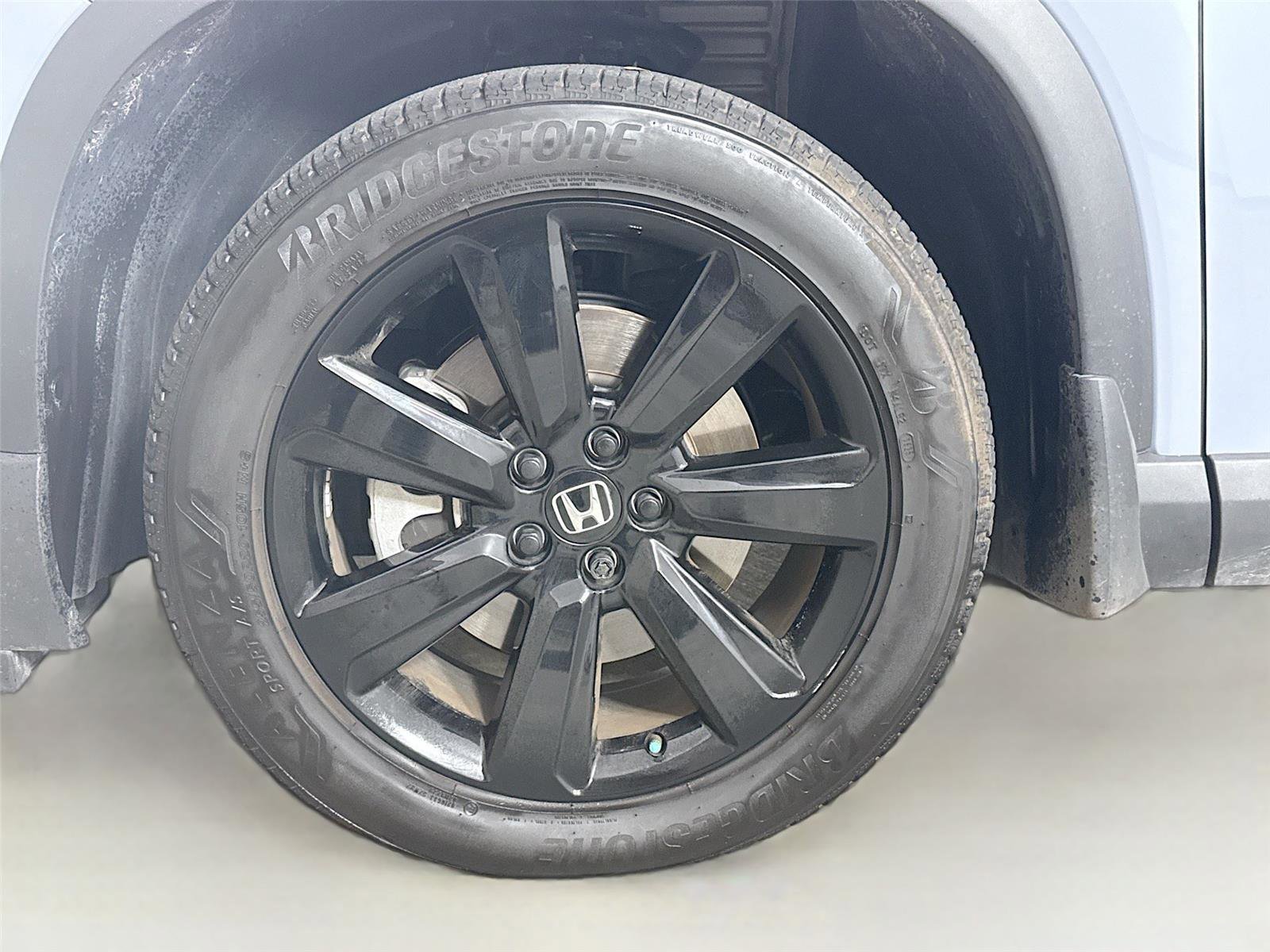 Used 2025 Honda Pilot Black Edition image 7