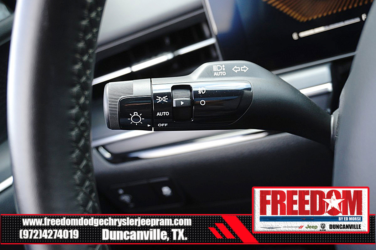 Used 2025 Kia K5 GT-Line w/ GT-Line Premium Package FWD image 28