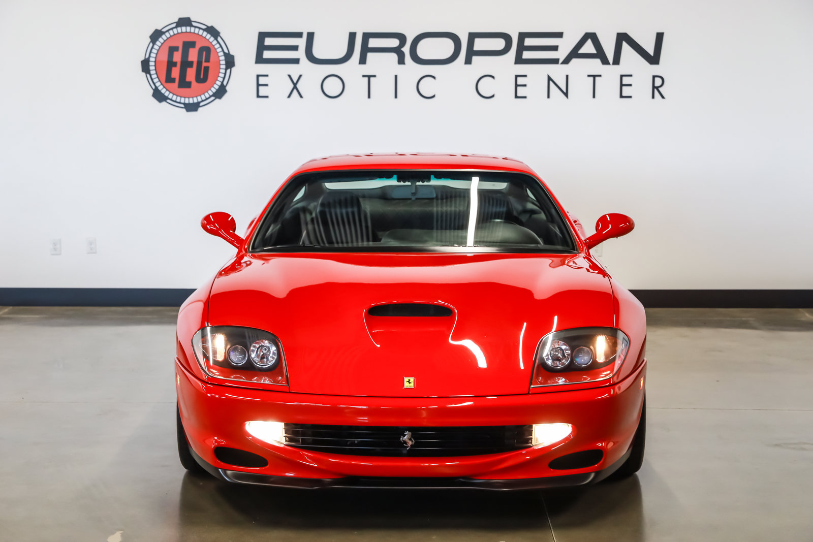 Used 2000 Ferrari 550 Maranello Coupe RWD image 3