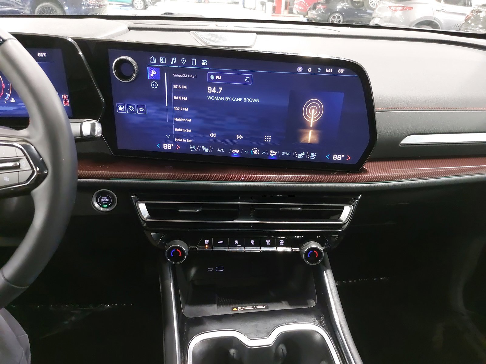 Used 2024 Chevrolet Traverse RS w/ LPO, Floor Liner Package image 21