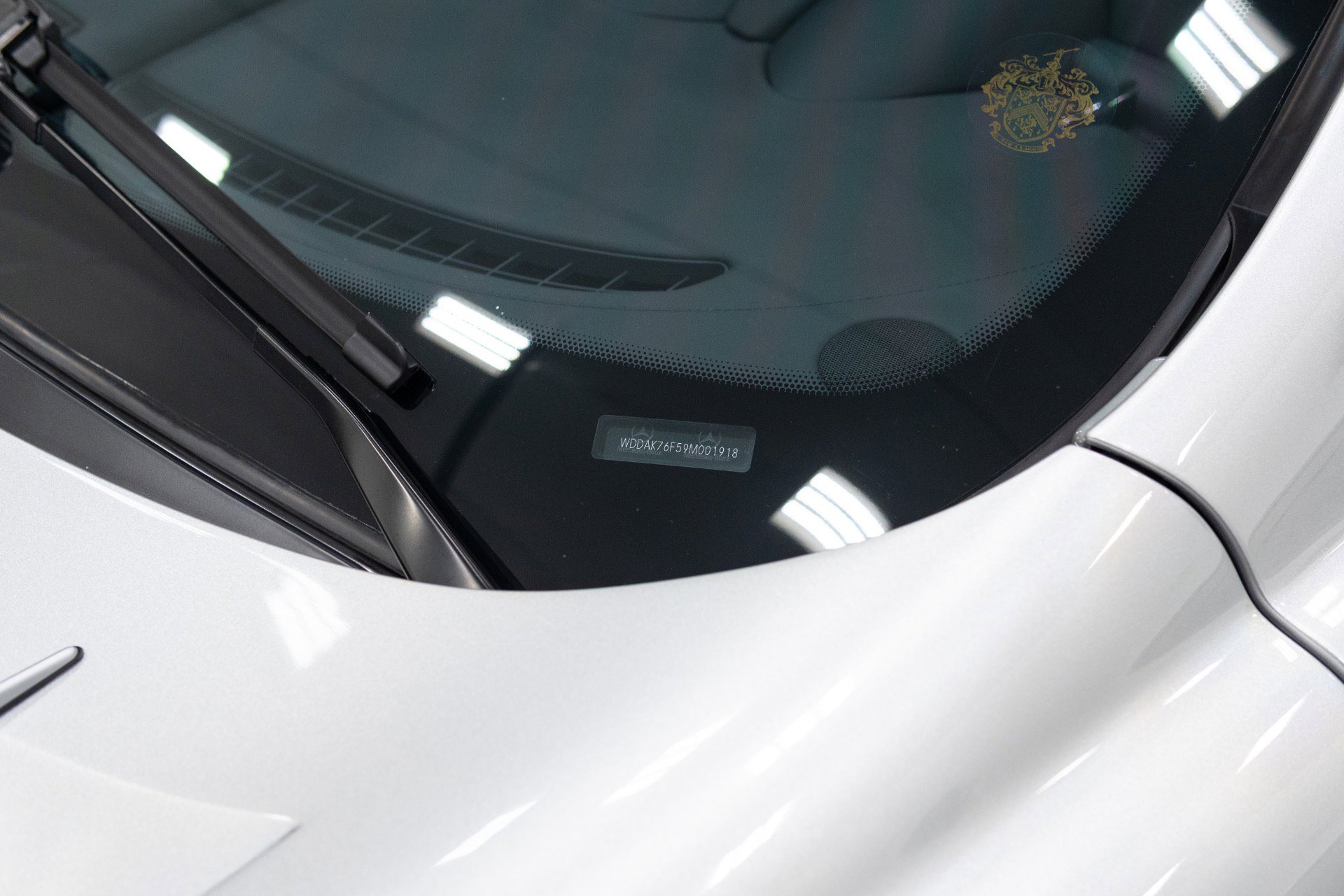 Used 2009 Mercedes-Benz SLR image 16