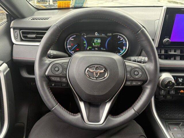 Used 2023 Toyota RAV4 SE w/ Weather & Moonroof Package AWD/4WD image 20