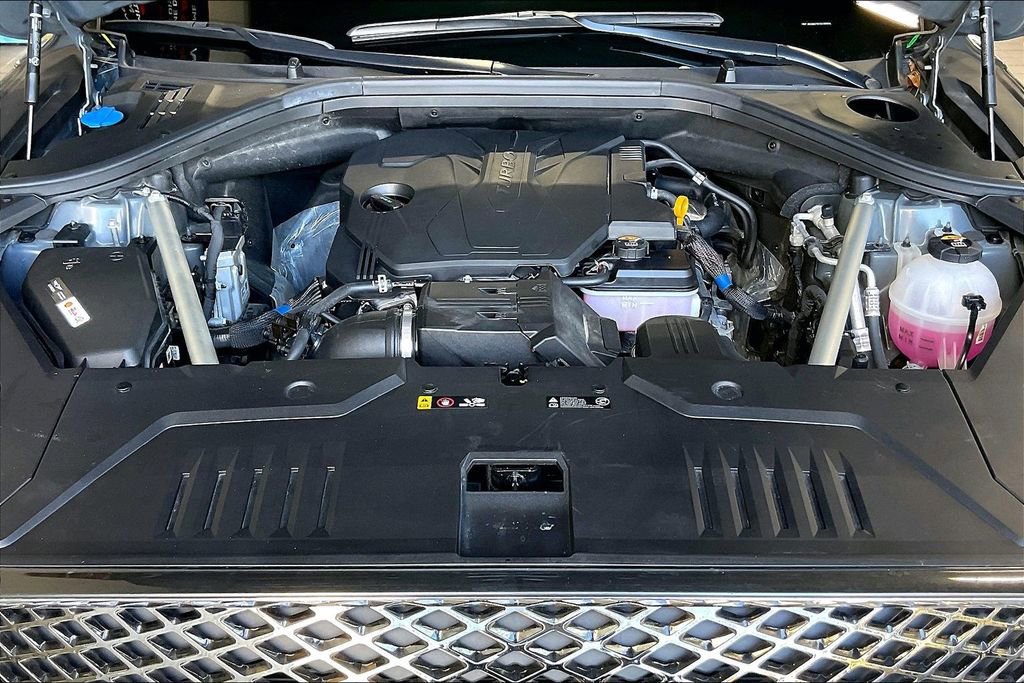 Used 2025 Genesis GV70 2.5T image 27