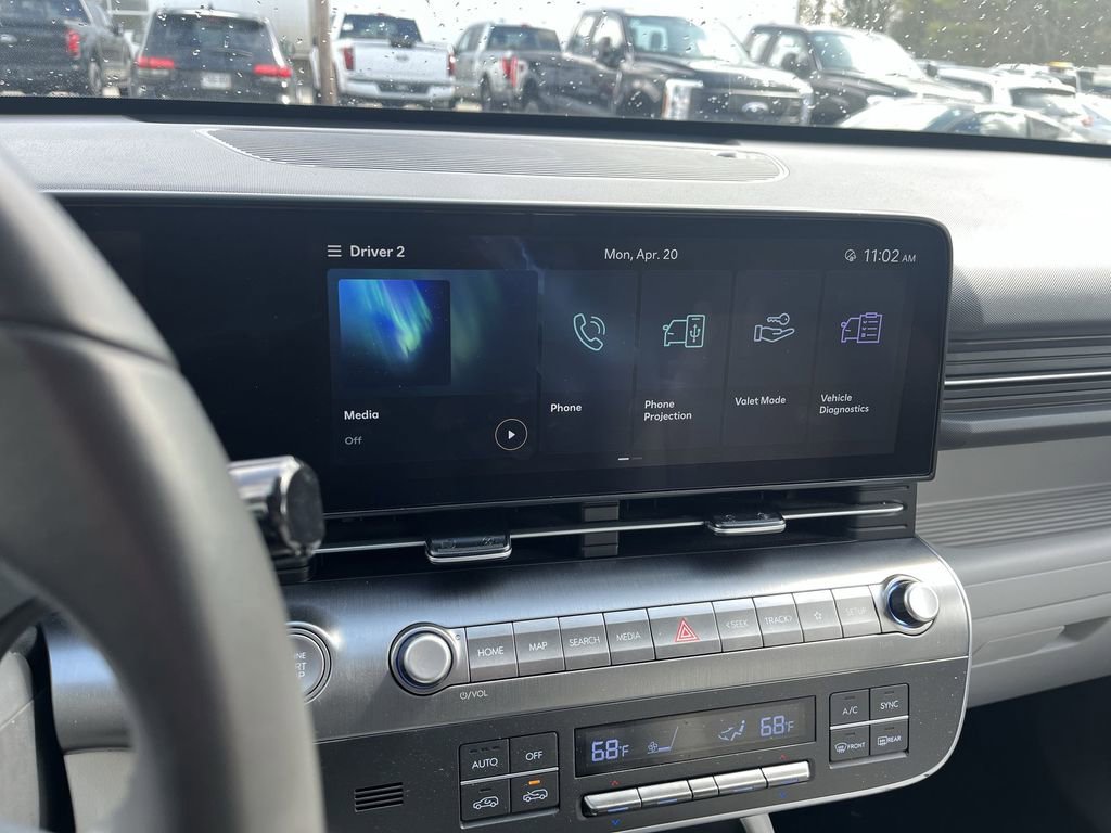 Used 2025 Hyundai Kona SEL AWD/4WD image 9