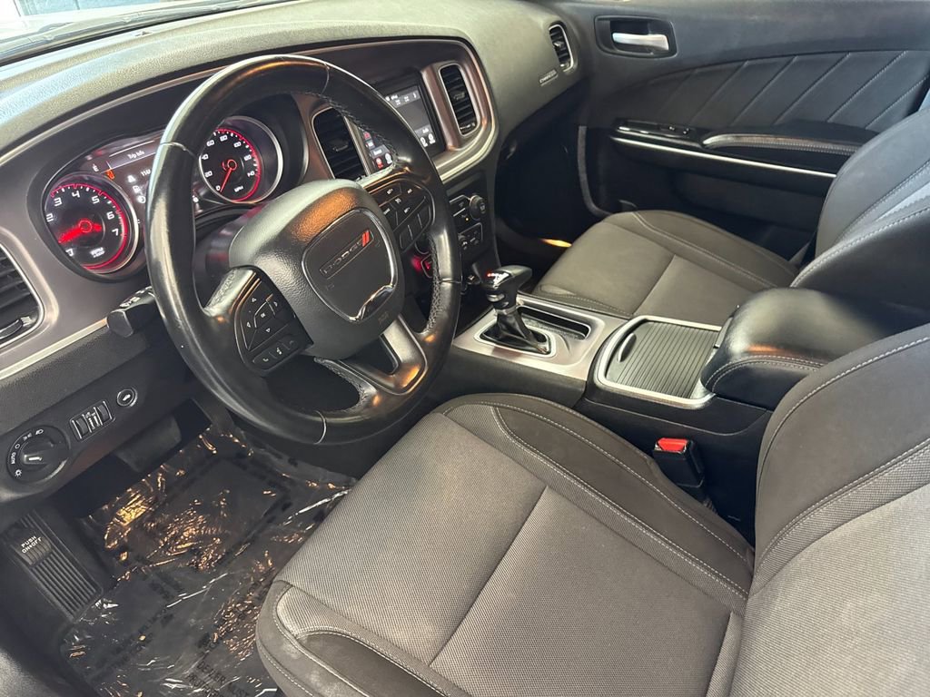 Used 2022 Dodge Charger SXT image 9