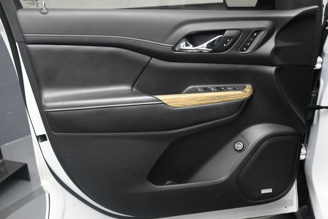 Used 2019 GMC Acadia Denali w/ Technology Package FWD image 13