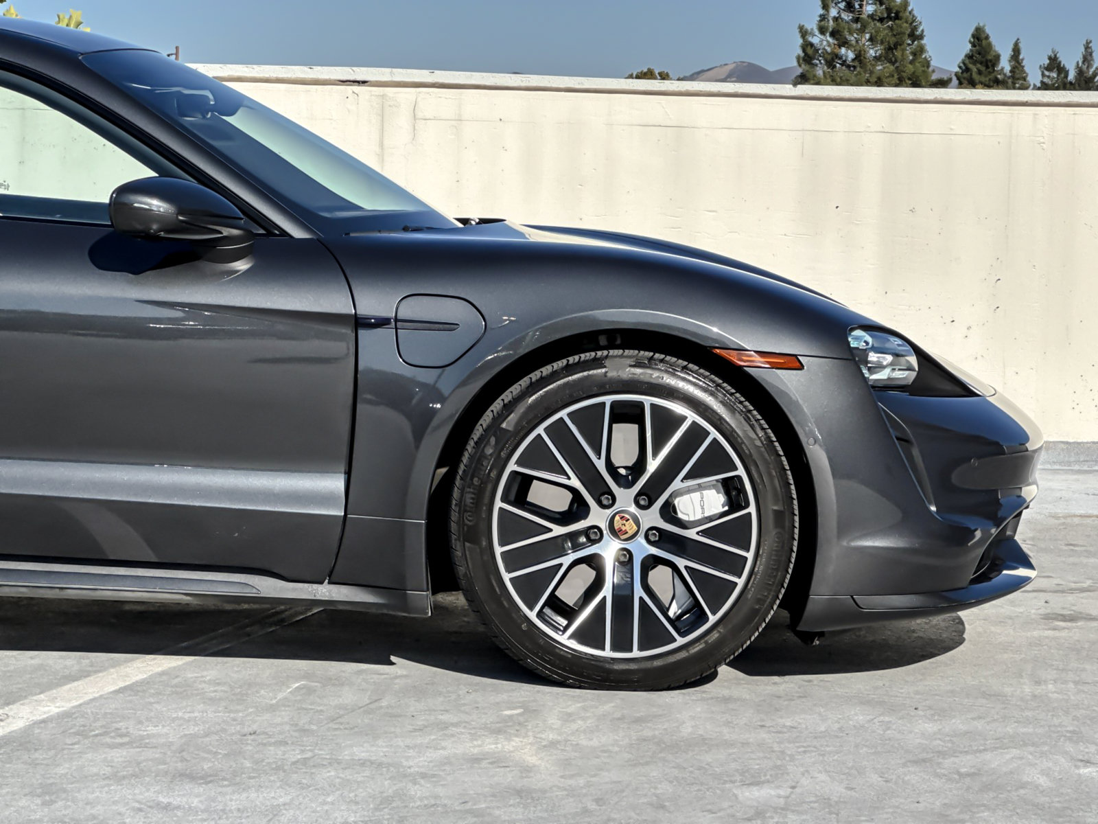 Certified 2020 Porsche Taycan Turbo AWD/4WD image 35