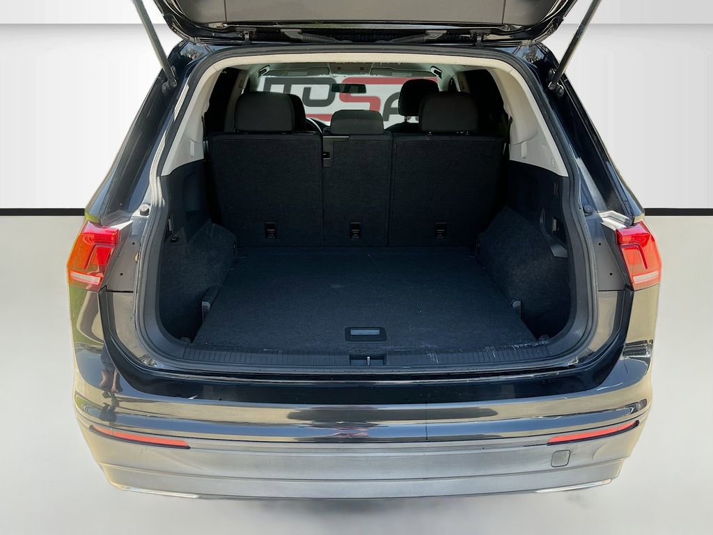 Used 2018 Volkswagen Tiguan S image 26