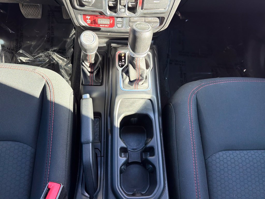 Used 2020 Jeep Gladiator Rubicon w/ Cold Weather Group AWD/4WD image 34