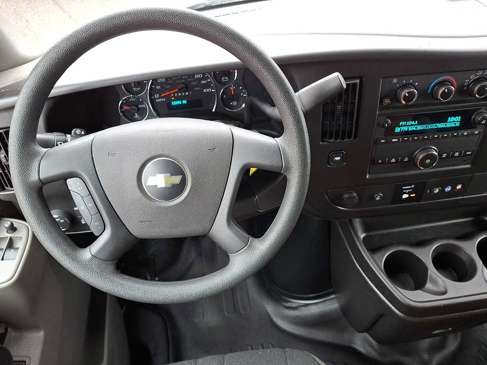 Used 2024 Chevrolet Express 2500 w/ Driver Convenience Package image 12