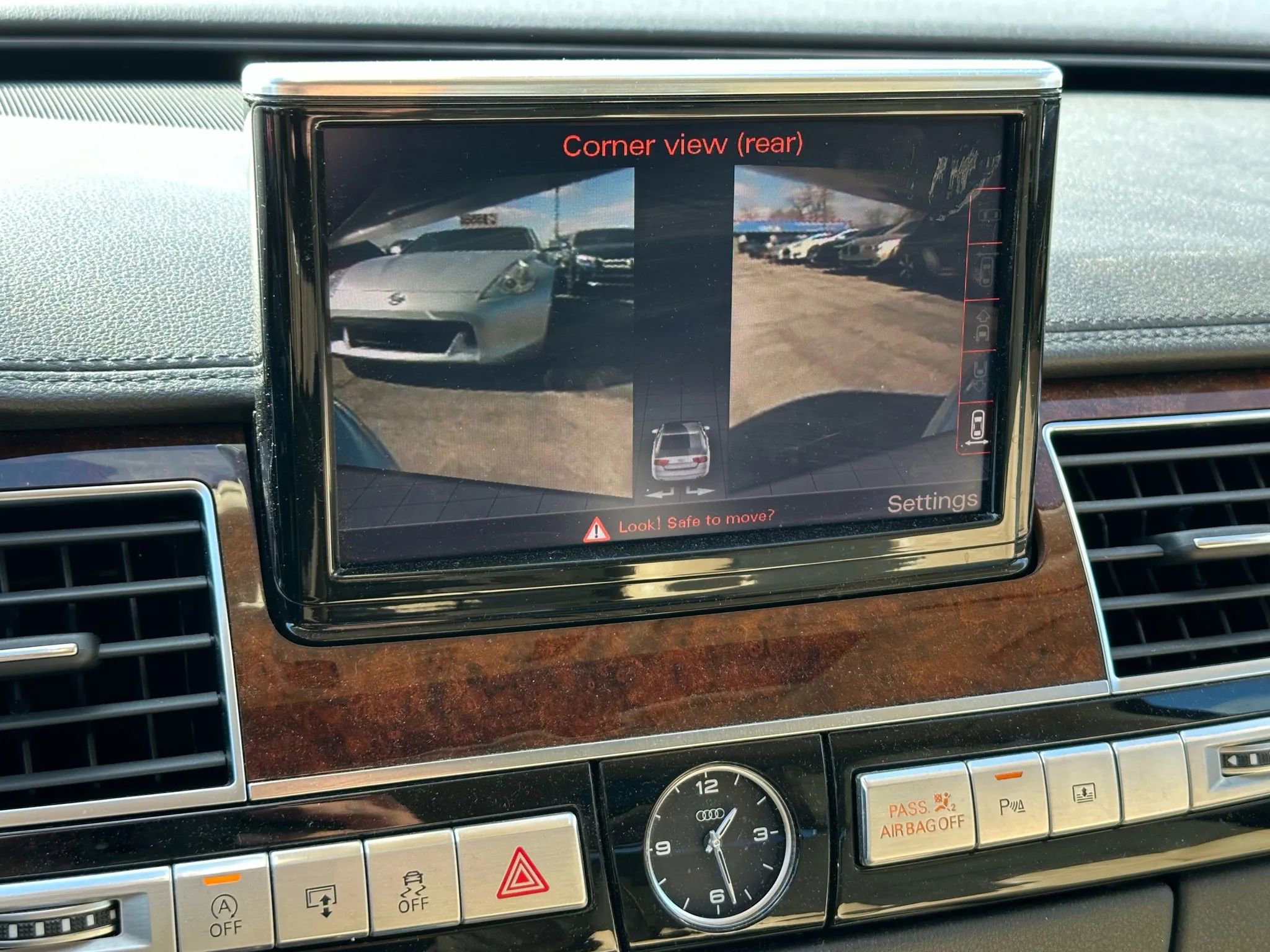 Used 2014 Audi A8 L 4.0T w/ Luxury Package image 31