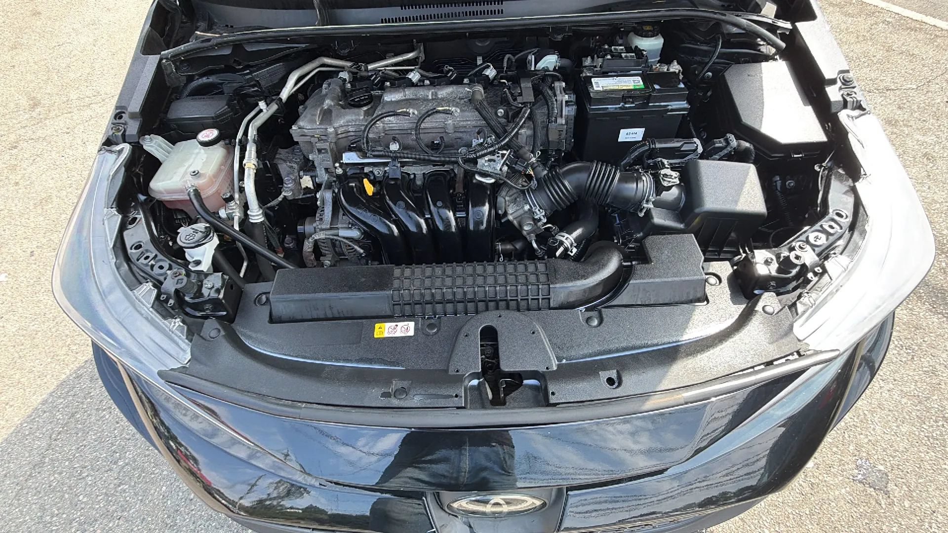 Used 2020 Toyota Corolla LE FWD image 23