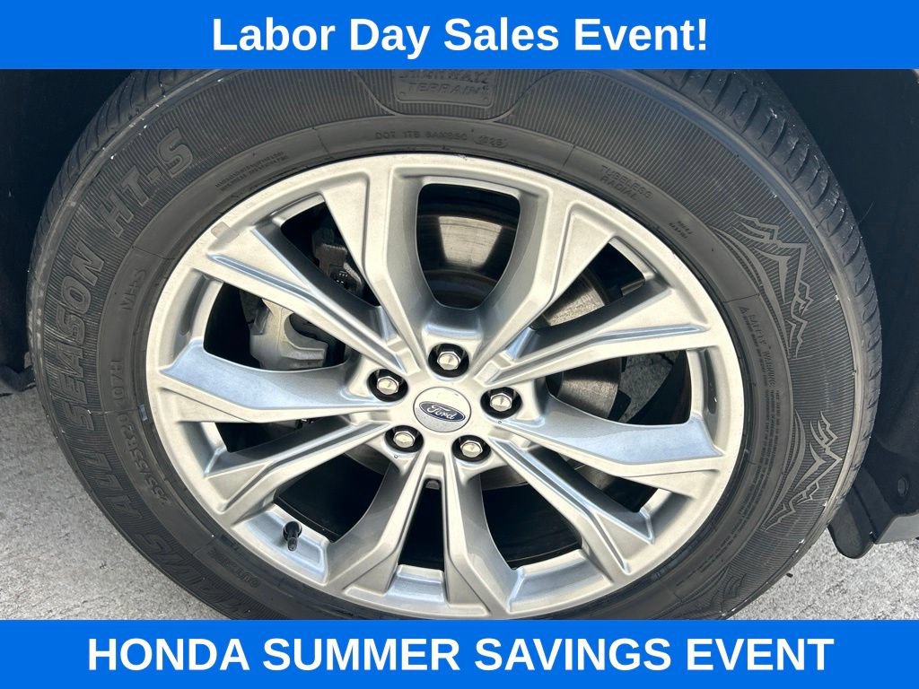 Used 2023 Ford Explorer XLT w/ Equipment Group 202A RWD image 4