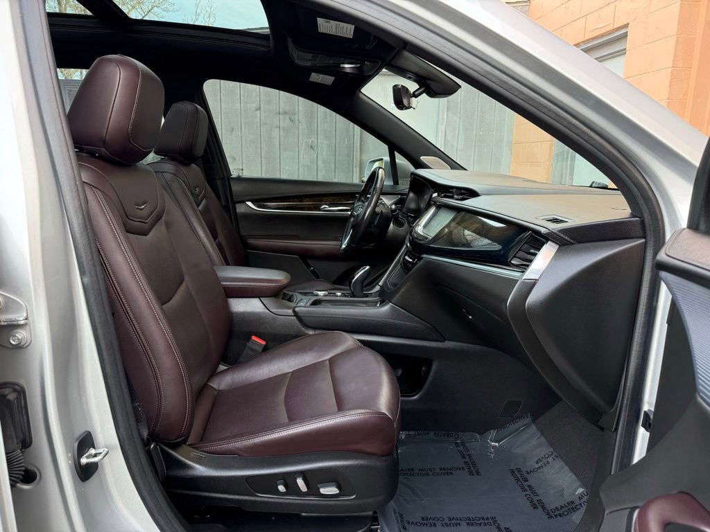 Used 2020 Cadillac XT6 Premium Luxury image 23