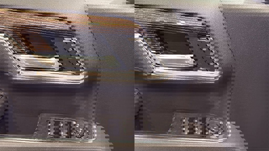 New 2026 GMC Sierra 3500 SLE w/ SLE Value Package image 23