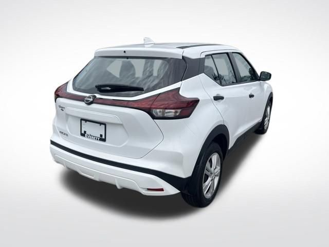 Used 2024 Nissan Kicks S FWD image 9