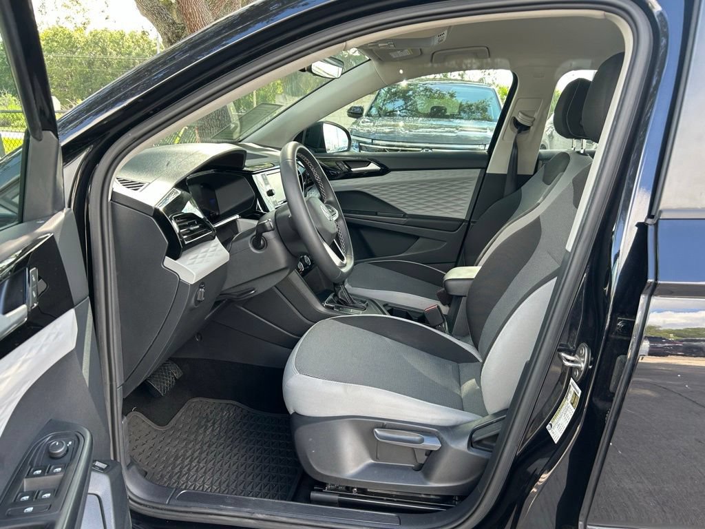 Certified 2023 Volkswagen Taos S FWD image 17