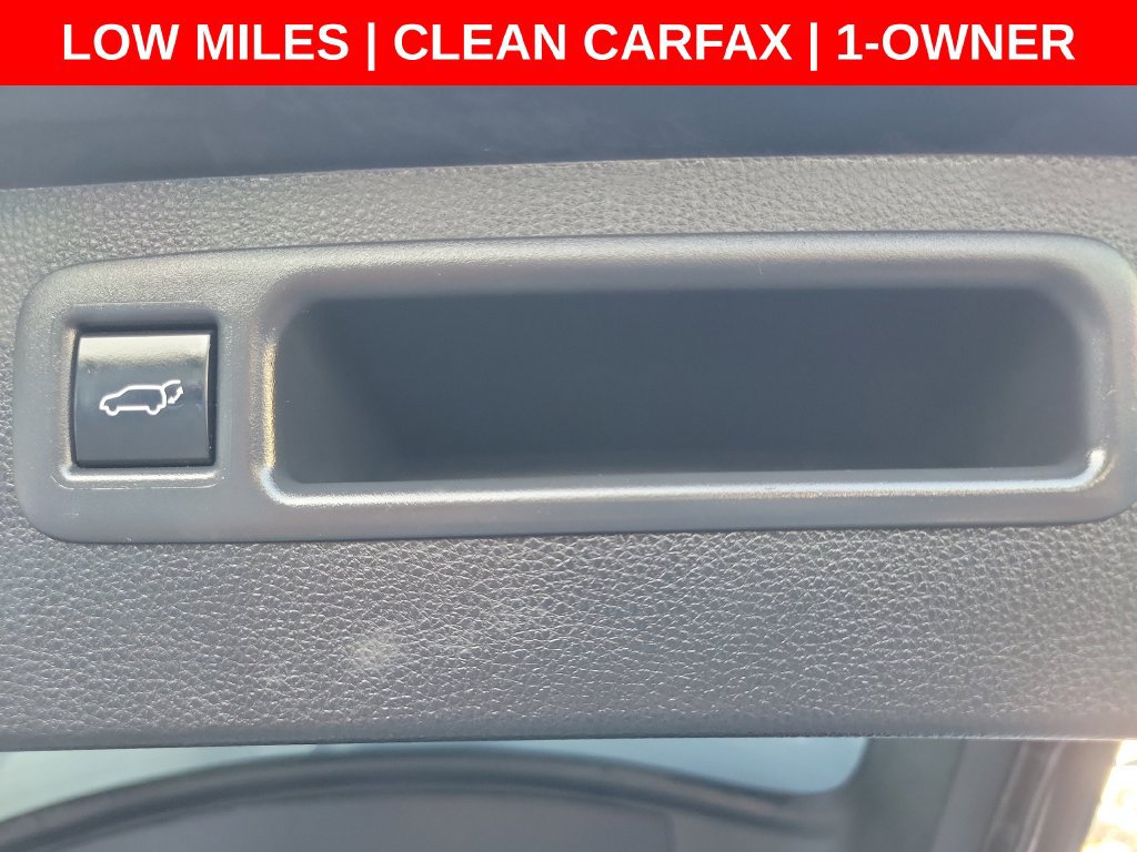 Used 2022 Toyota Highlander LE FWD image 11