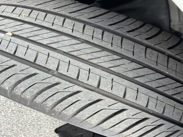 Certified 2025 Toyota Corolla LE image 31