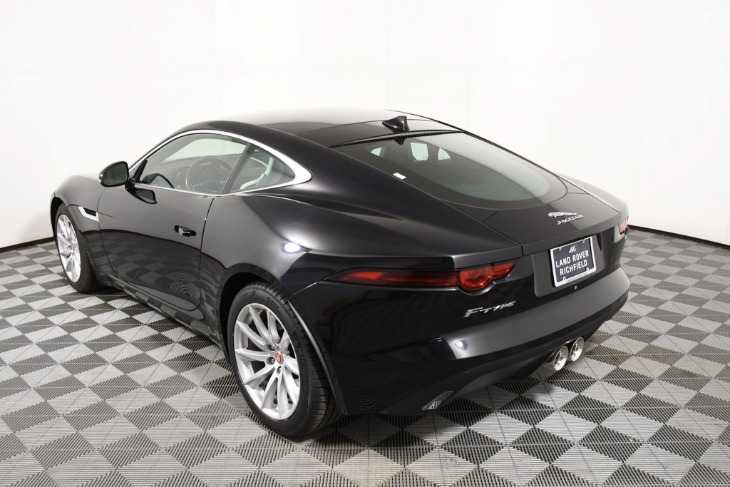 Used 2018 Jaguar F-TYPE Coupe RWD image 4