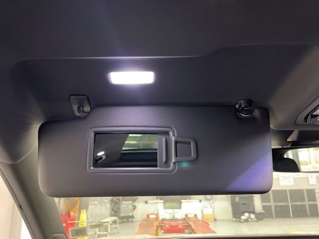 New 2025 Volkswagen Tiguan SE R-Line image 24