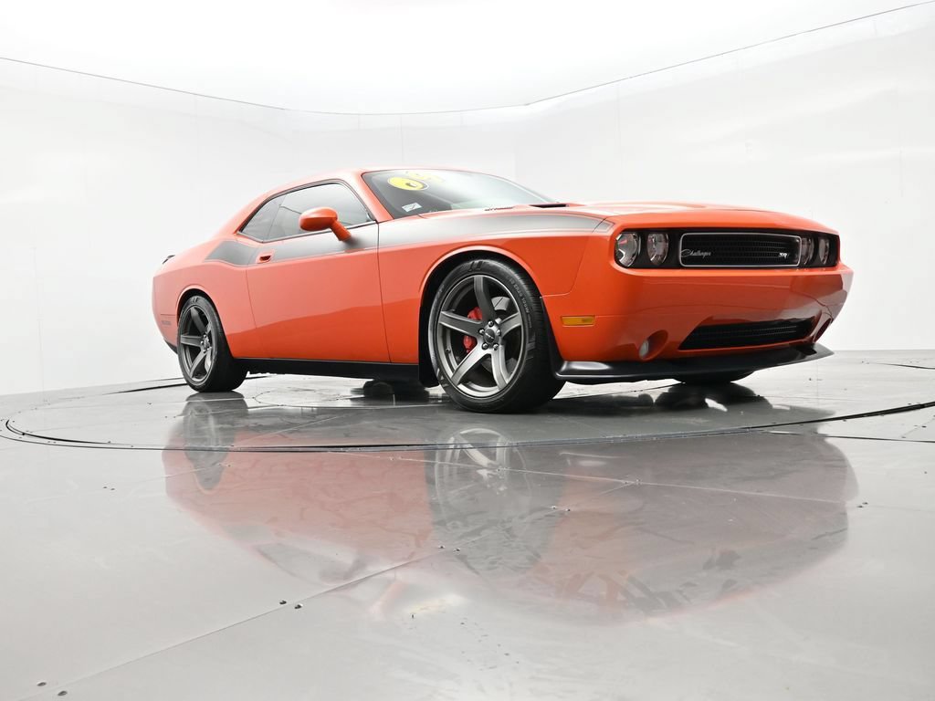 Used 2009 Dodge Challenger SRT8 RWD image 39
