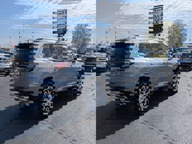 New 2026 GMC Acadia Denali w/ Super Cruise Package image 3