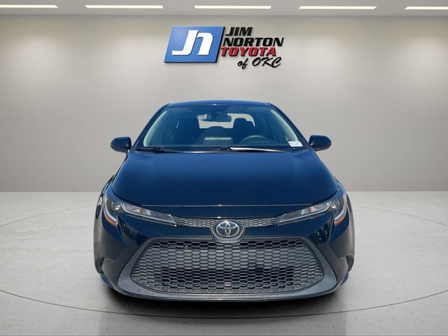 Used 2021 Toyota Corolla LE FWD image 2