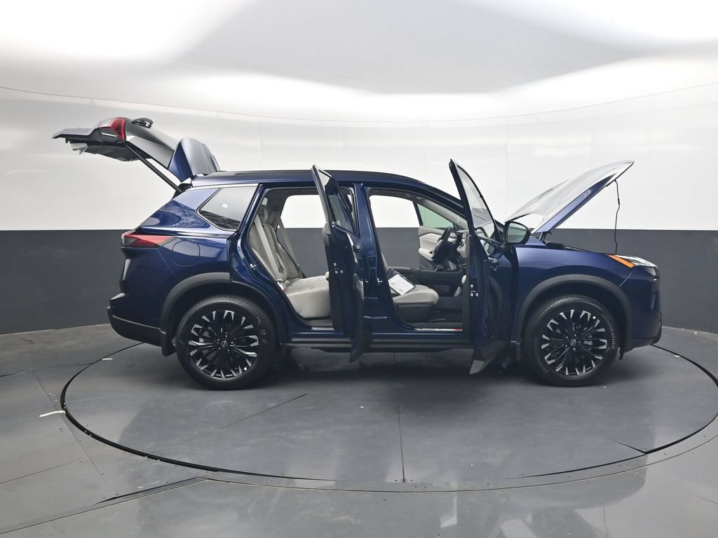 New 2026 Nissan Rogue Dark Armor AWD/4WD image 37